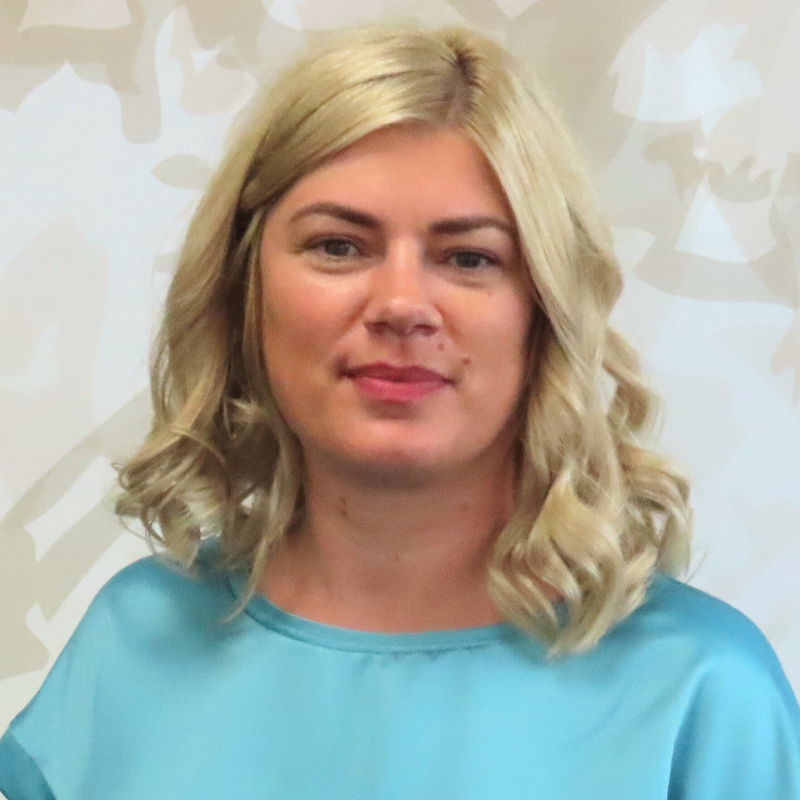 Adriana Crihan – Valuation Manager – Echipa Veridio (800 x 800)