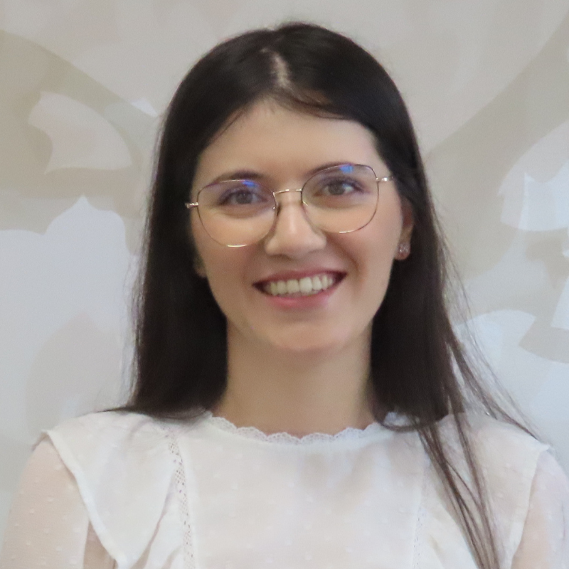 Laura Vîlcea – Valuation Consultant – Echipa Veridio (800 x 800)