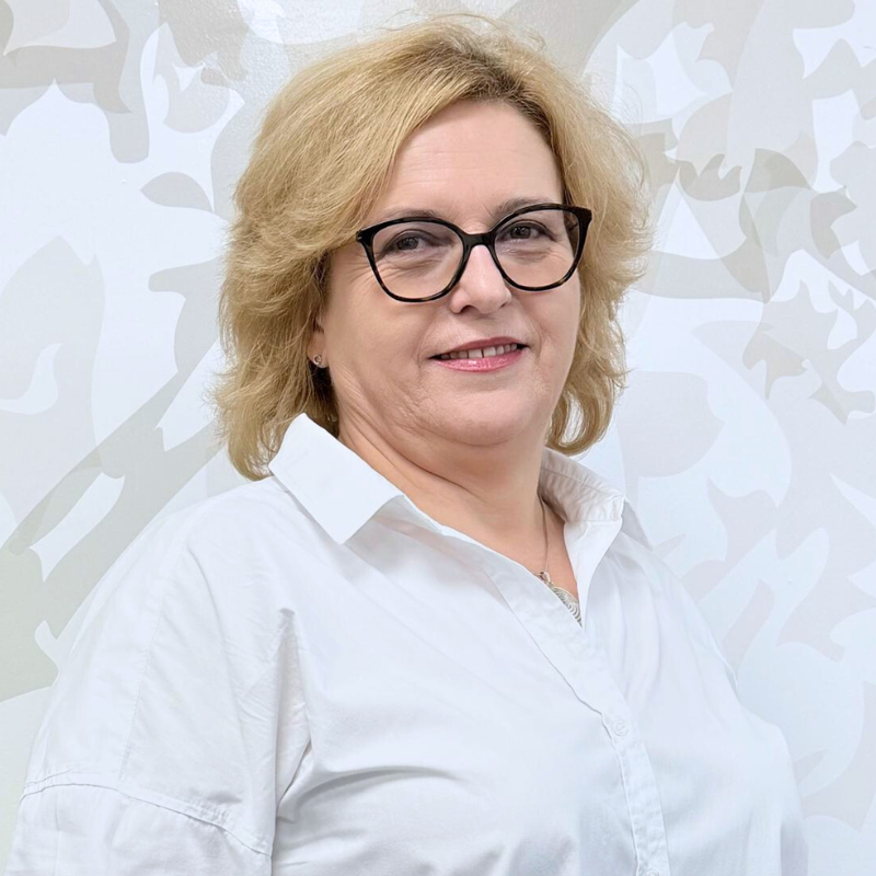 Rodica Hasmasan – Partner Veridio -Echipa Veridio (800 x 800)